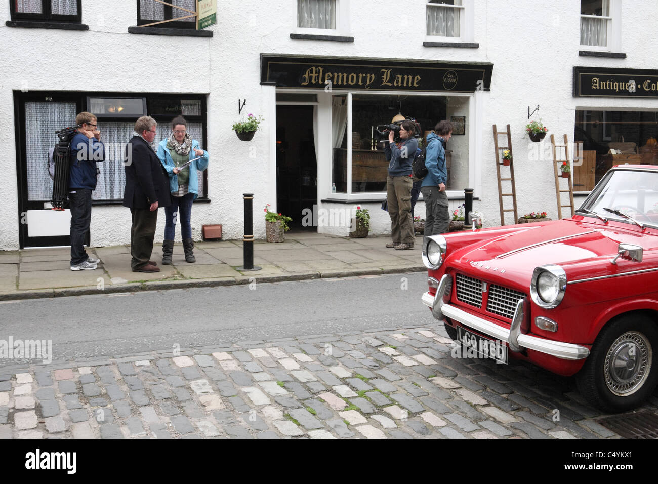 Philip Serrell Dreharbeiten Antiquitäten Road Trip in Sedbergh, Cumbria, England Stockfoto