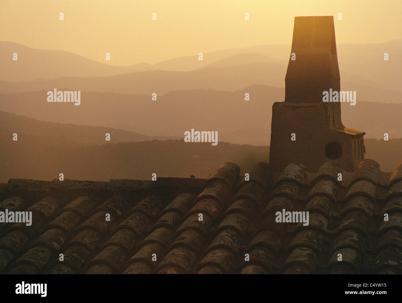 Gassin village south france provence -Fotos und -Bildmaterial in hoher ...