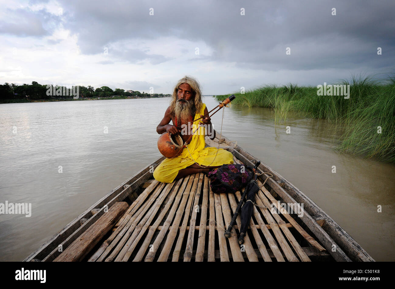 Eine Baul (Bengali Mystiker) auf dem Padma-River in Bangladesch Stockfoto