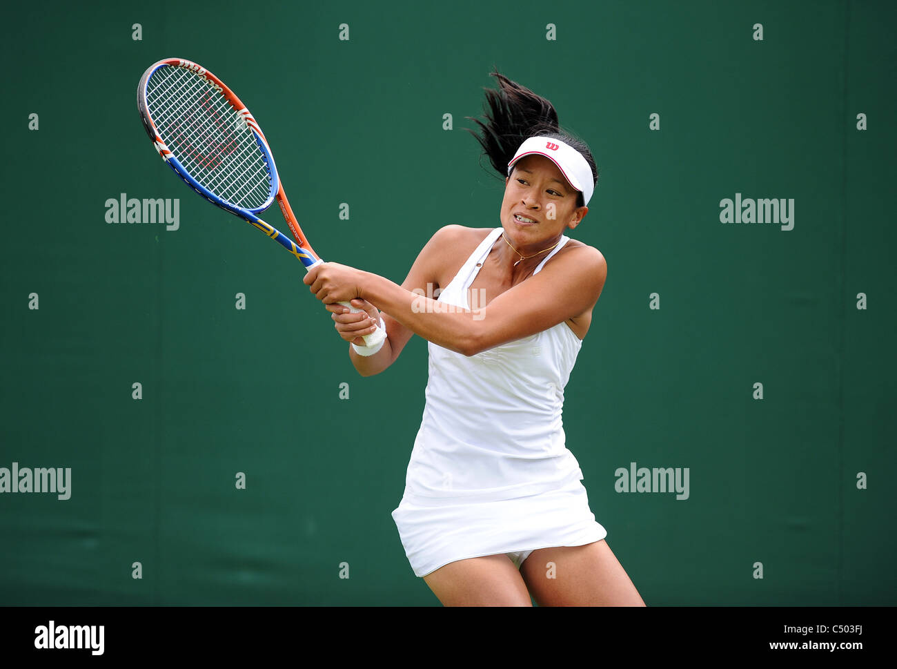 ANNE KEOTHAVONG Großbritannien Großbritannien WIMBLEDON LAWN TENNIS CLUB WIMBLEDON LONDON 21. Juni 2011 Stockfoto