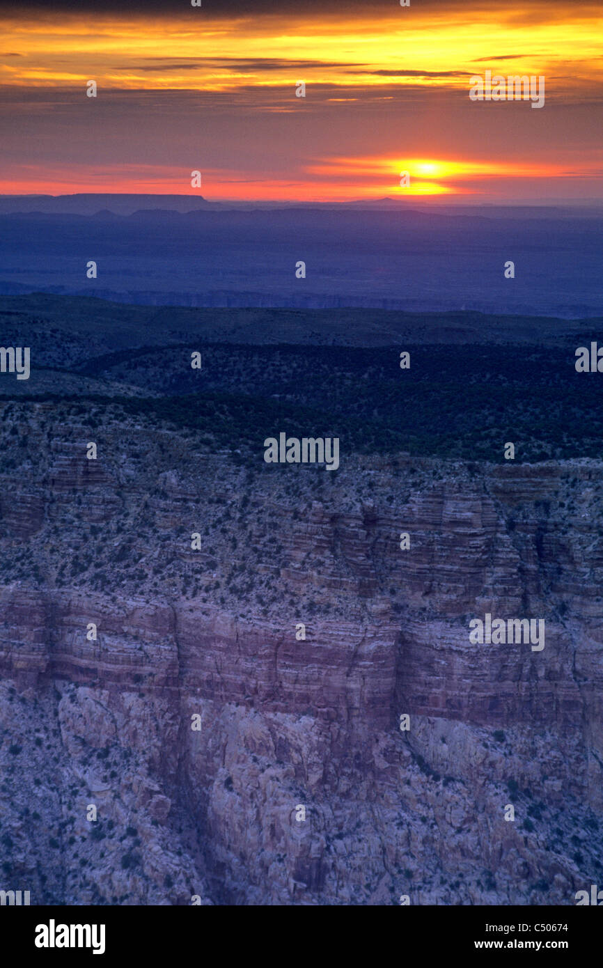 Sonnenaufgang über den Rand des Grand Canyon von Desert View, South Rim, Grand Canyon Nat. PK, ARIZONA Stockfoto