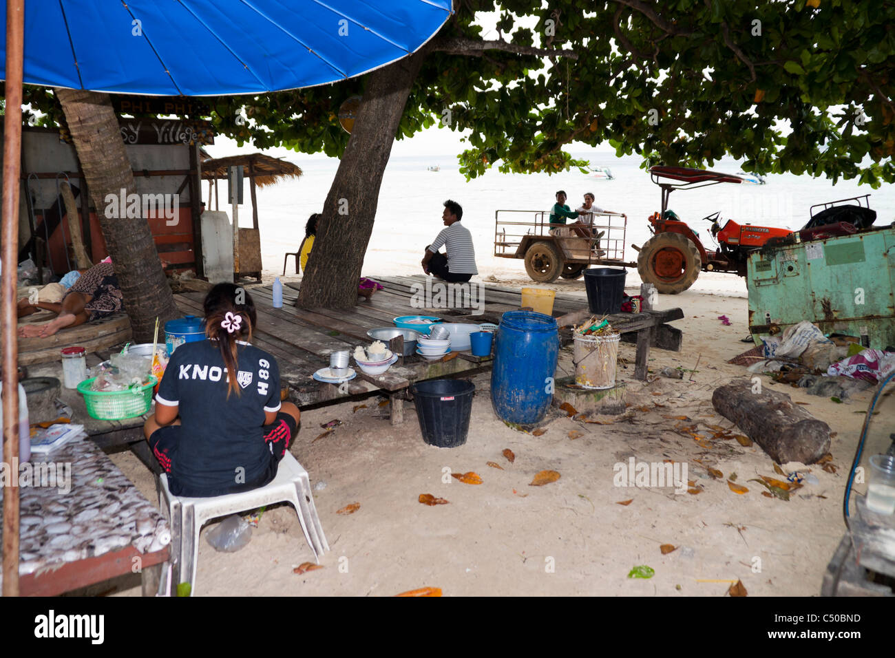 Detail der lokalen Bevölkerung in Sea Gypsy Village in Phi Phi Island, Thailand. Stockfoto