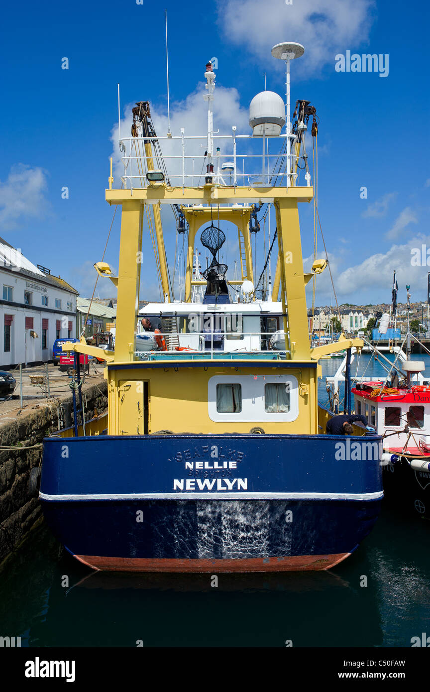 Nellie eine beam Trawler im Hafen von Penzance Stockfoto