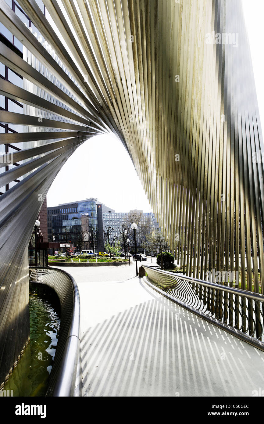 DZ Bank Tower, SELMI-Stadt Wolkenkratzer, 142 Meter hoch, kreative, urban, Platz der Republik, Frankfurt Am Main, Hessen, Deutschland Stockfoto