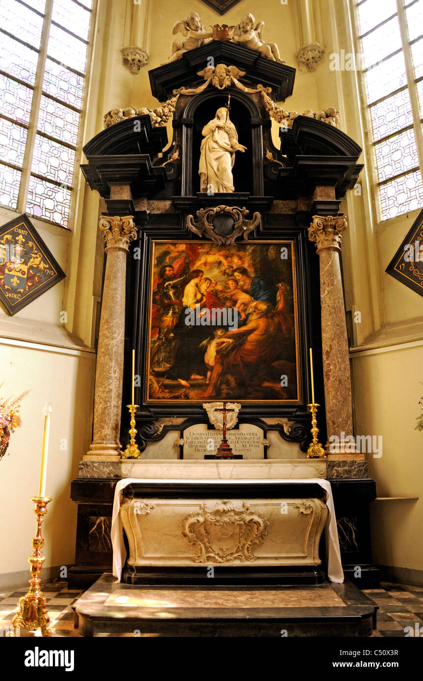 Antwerpen / Antwerpen, Belgien. Sint Jakobskerk (Kirche, 1491-1656) Rubenskapel / Rubens Kapelle. Altar von Cornelius van Mildert Stockfoto