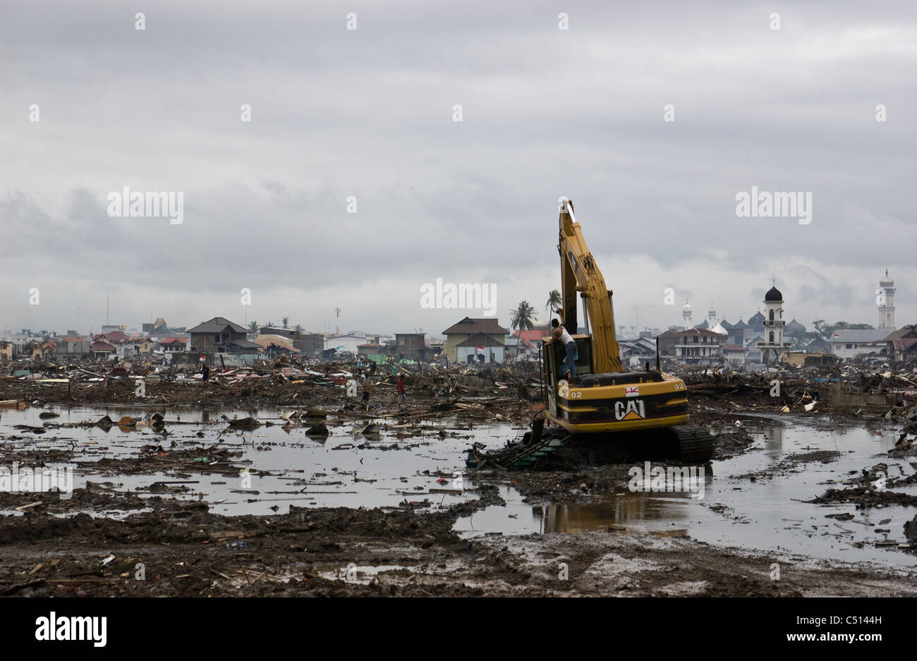 Ein Blick auf die Zerstörungen durch das Erdbeben und der Tsunami in Banda Aceh, Indonesien Stockfoto
