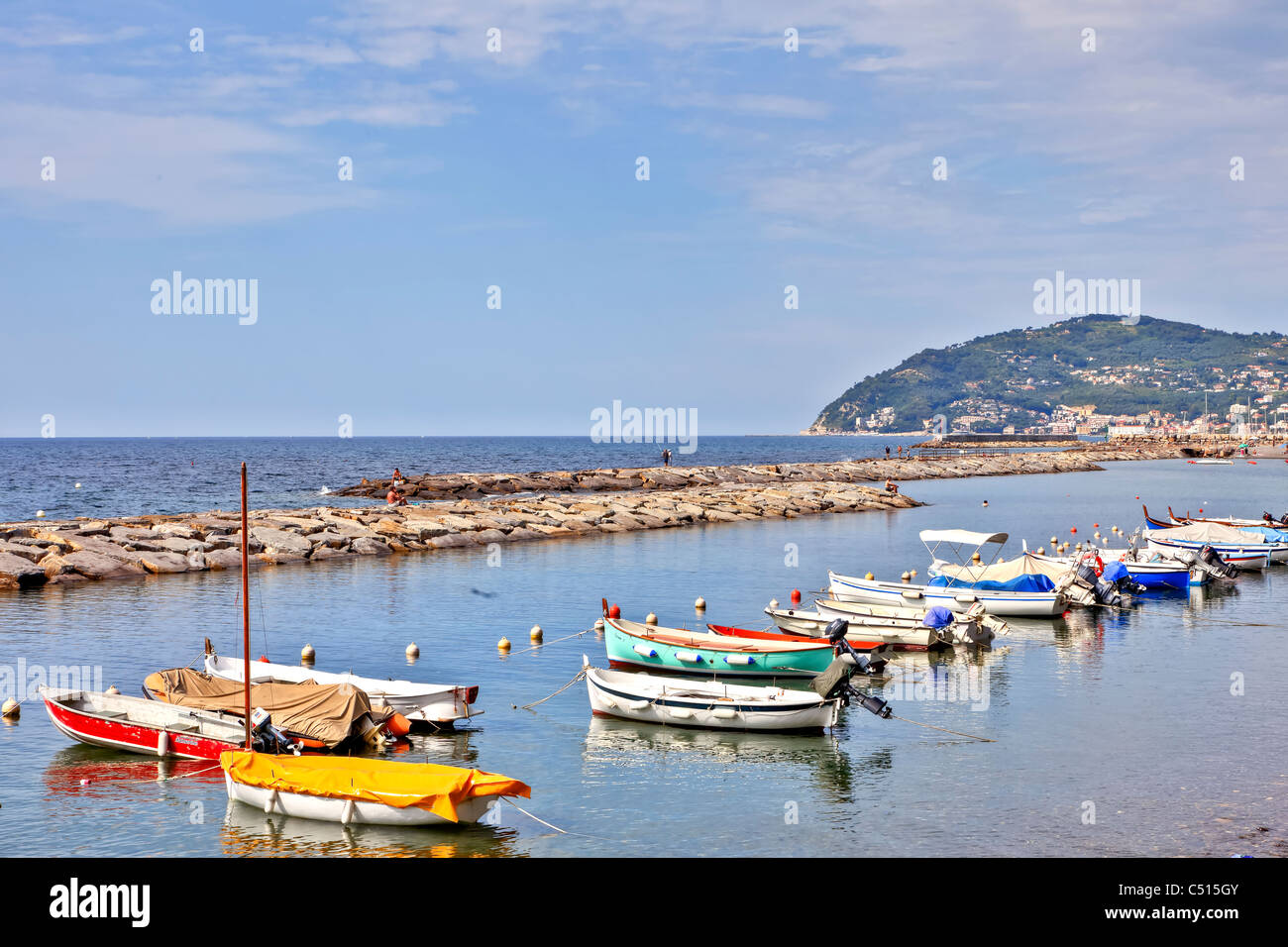 Mit Blick auf das Mittelmeer vom Cervo, Ligurien Stockfoto