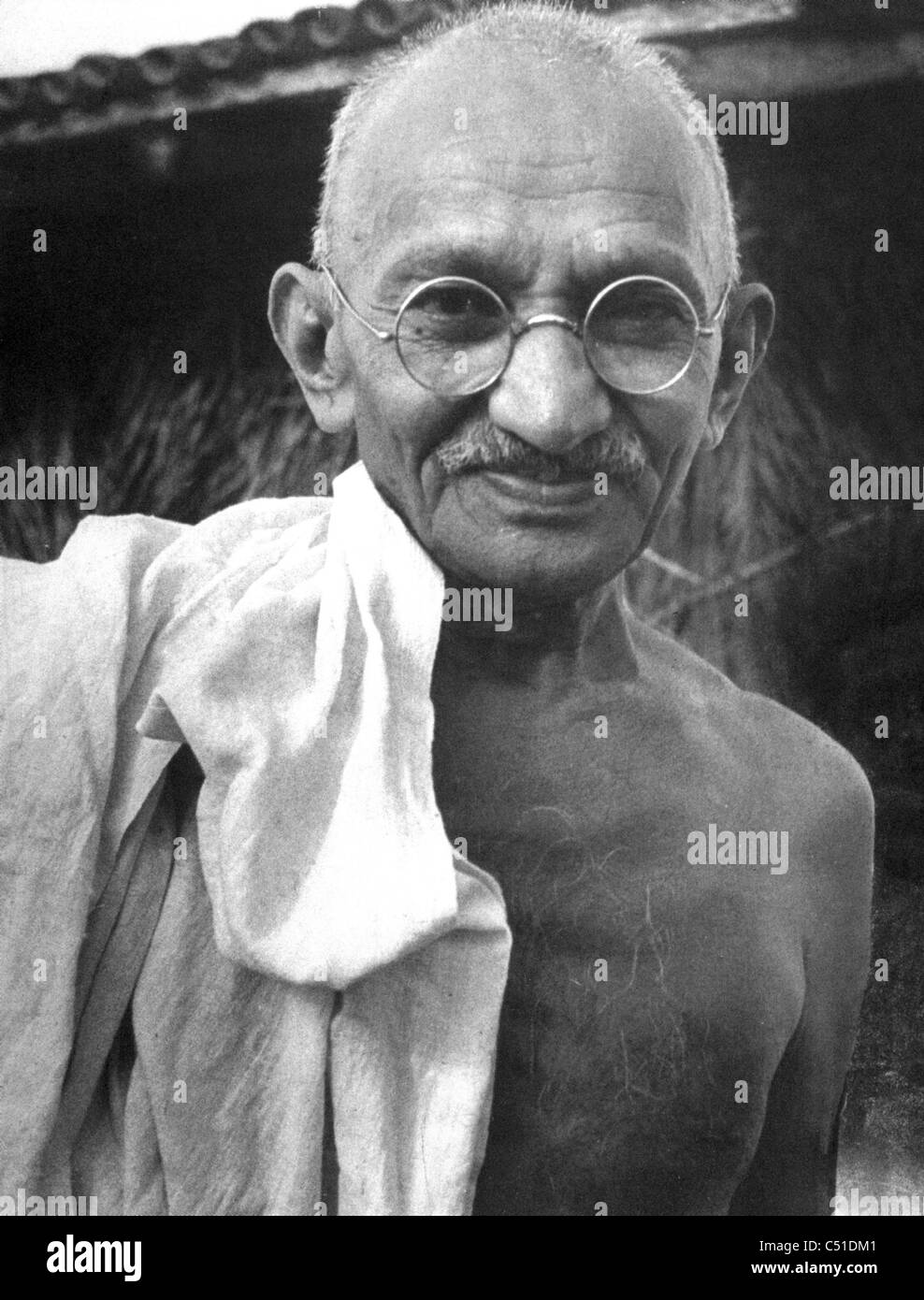 MOHENDRAS GANDHI (1869-1948) indischer politischen und ideologischen Führer über 1940 Stockfoto