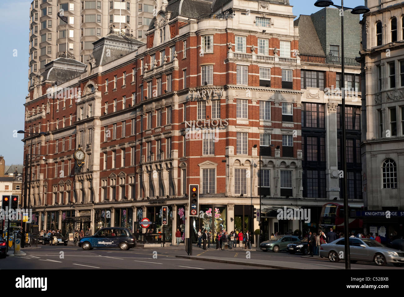 Harvey Nichols Shop in Knightsbridge, London, UK Stockfoto