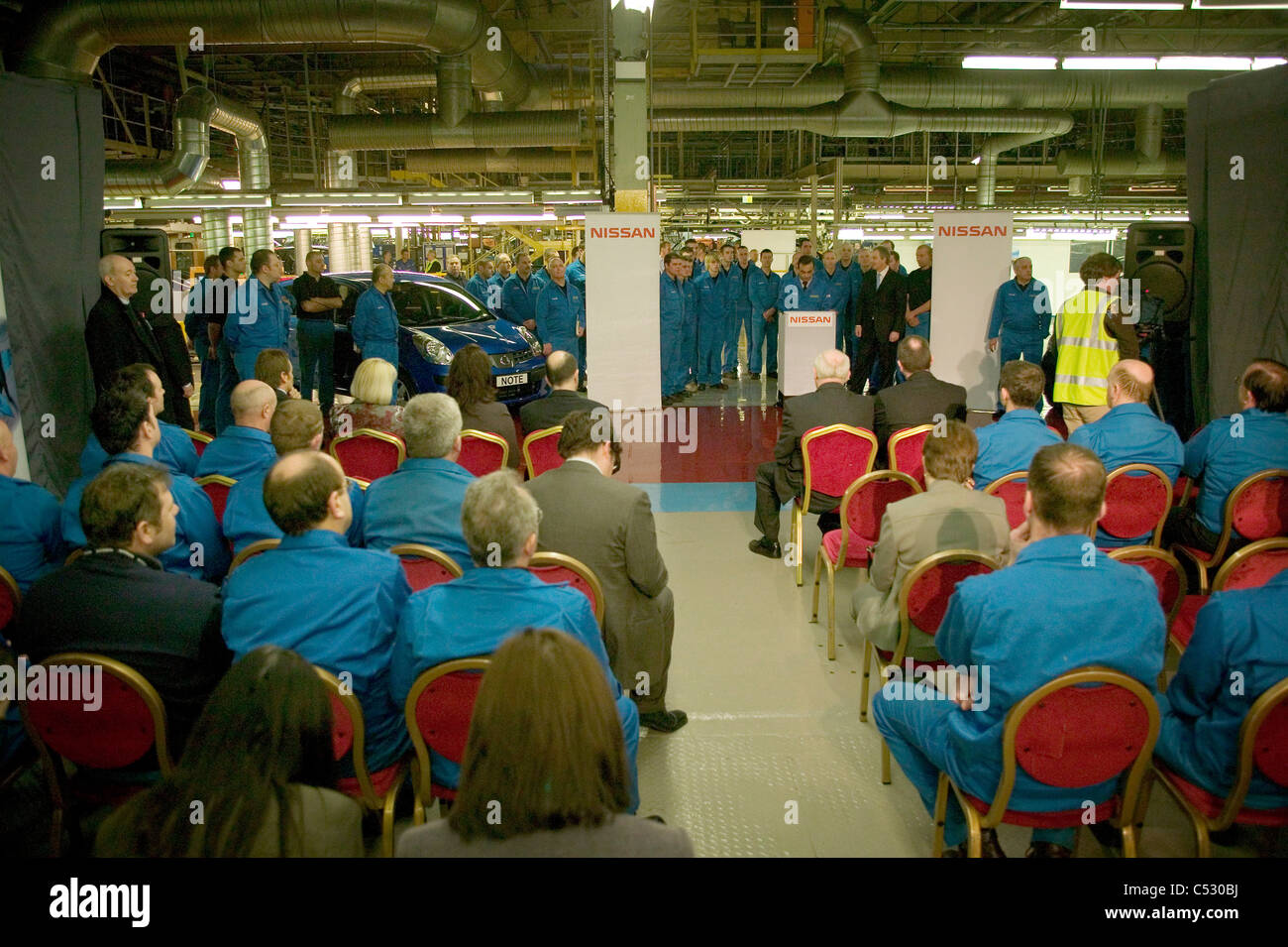 Nissan Renault-CEO Carlos Ghosn bei einem Besuch der Nissan Auto Assembly Line. Washington, Sunderland, Großbritannien. Stockfoto