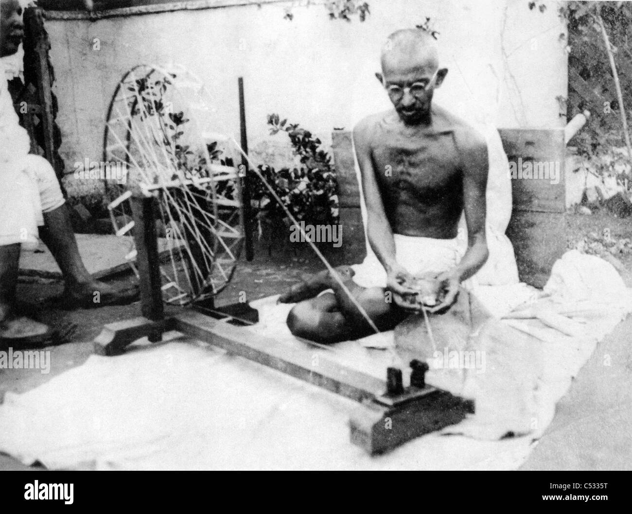 MOHANDRAS GANDHI (1869-1948) indischer politischen und ideologischen Führer über 1925 Stockfoto