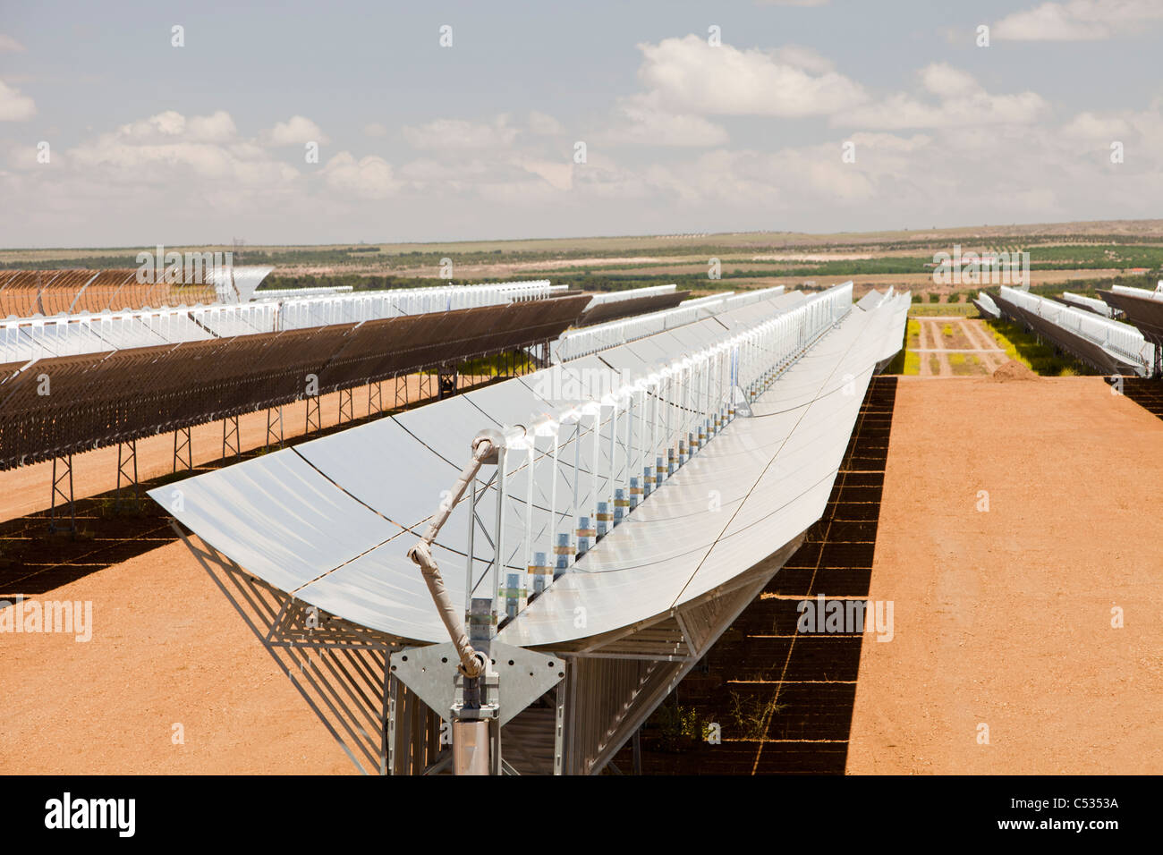 Das Andasol-Solarkraftwerk in der Nähe von Guadix, Spanien, die weltweit erste und größte solar thermische Parabolrinnen-Kraftwerk Stockfoto