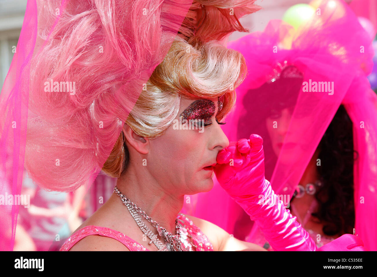 Teilnehmer in der Londoner Gay-Pride-Parade 2011 Stockfoto