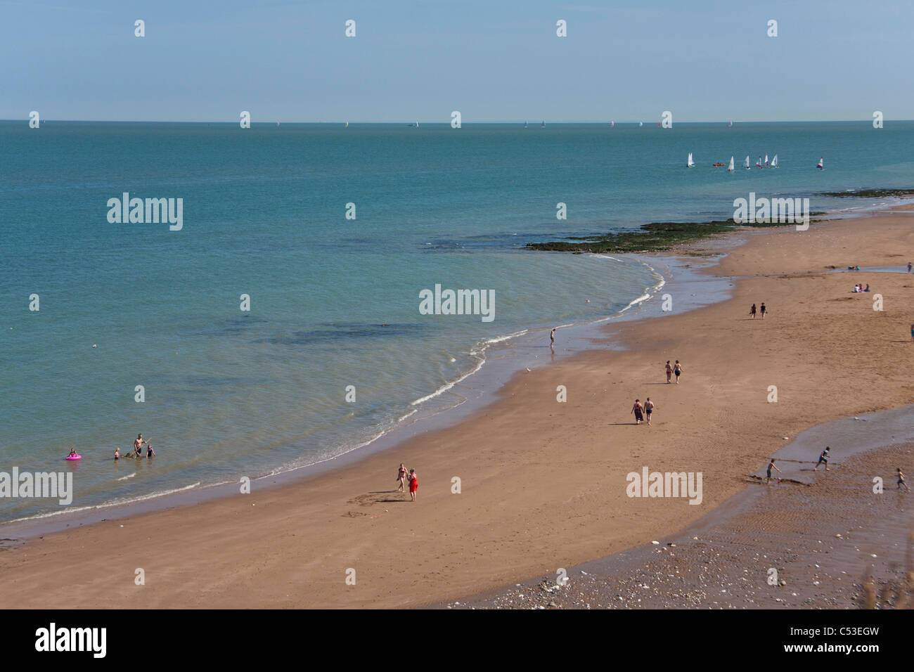 Englische Sand Strand während der Ebbe Stockfoto