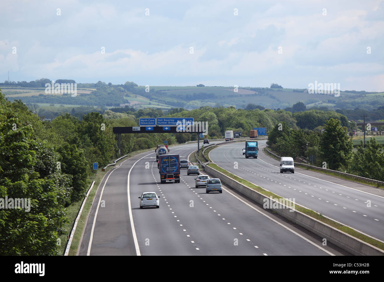Blick auf die Yorkshire Wolds gesehen von einer Autobahnbrücke M62 in East yorkshire Stockfoto