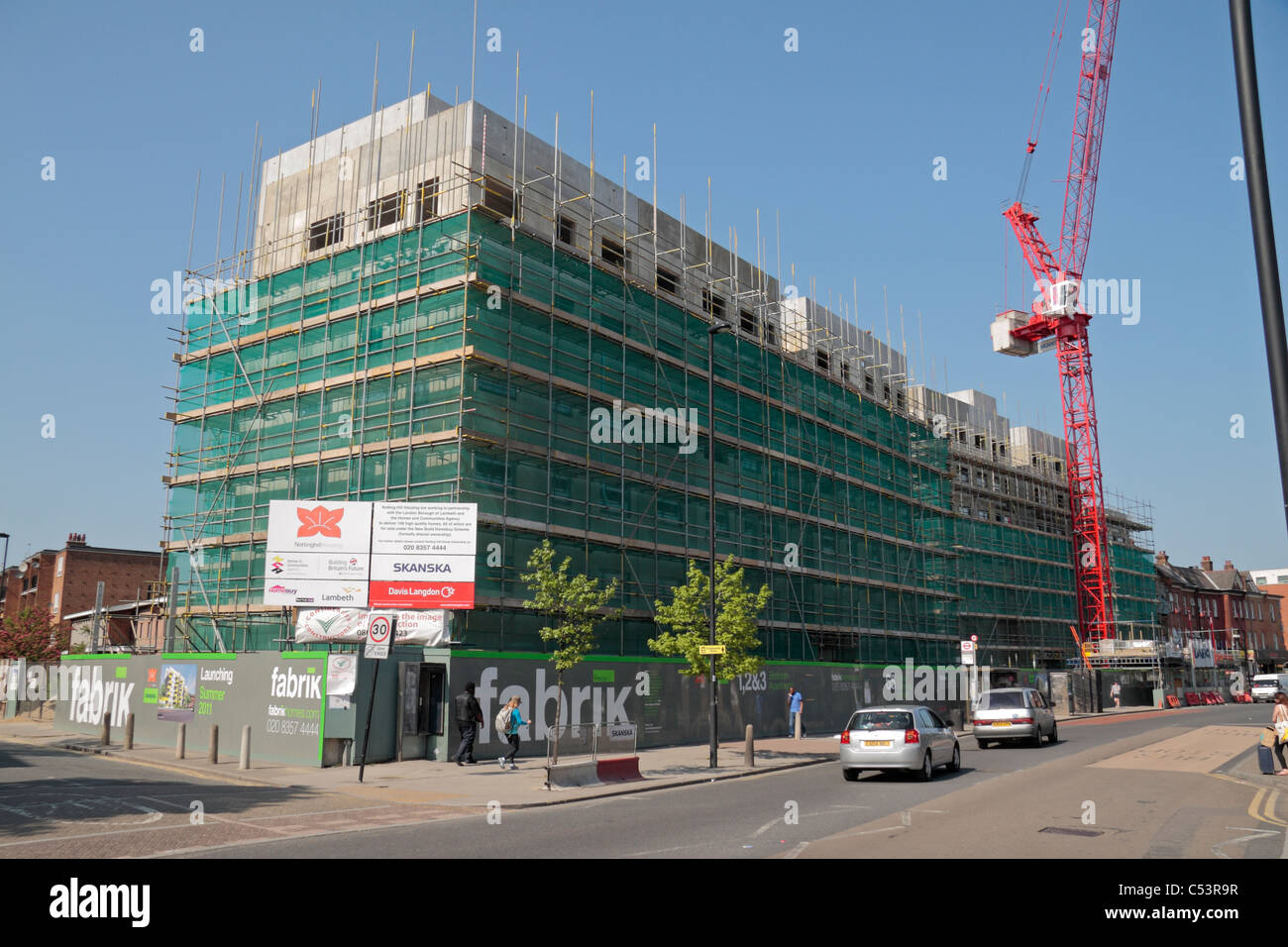 Eine vorgegossenen konkrete Wohnung Block Entwicklung von Notting Hill Gehäuse-Vertrauen auf Denmark Hill, London, UK. Stockfoto