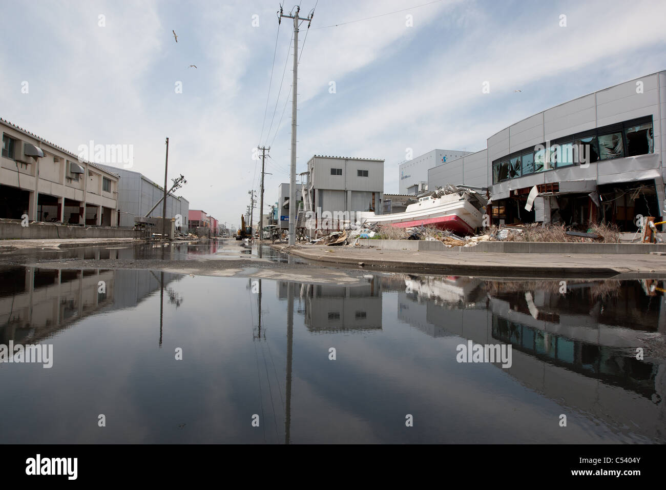11. März 2011 Tsunami-Verwüstungen in Ishinomaki Port, Region Tohoku, Japan. Stockfoto