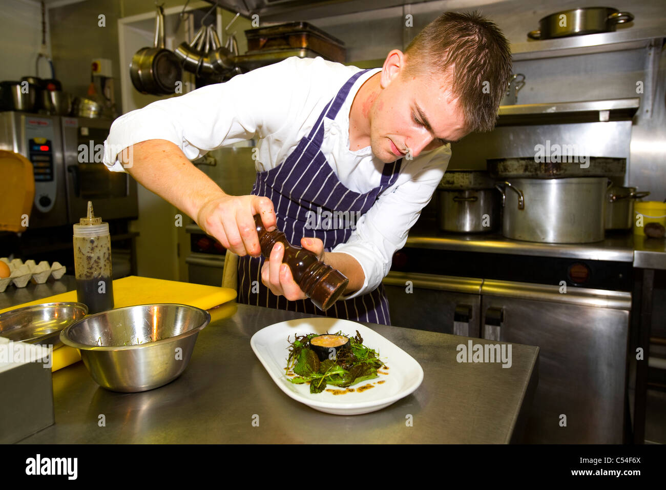 Küchenchef Robert Thompson Hambrough Hotel Ventnor Isle Of Wight England UK große Brit Gericht ist Aal-Terrine Stockfoto