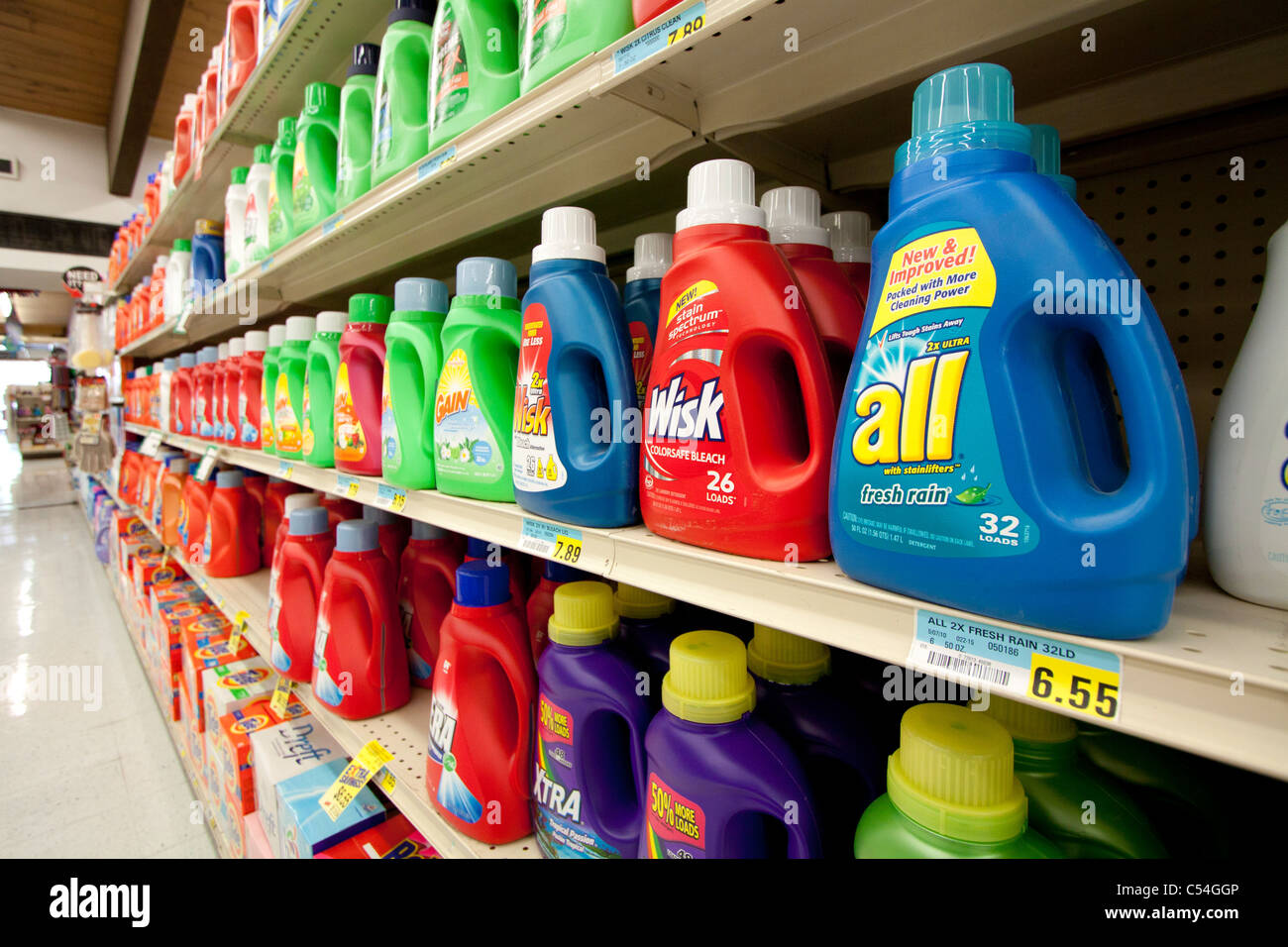 Kleidung Waschmittel für Verkauf in Kearney, Nebraska, USA. Stockfoto