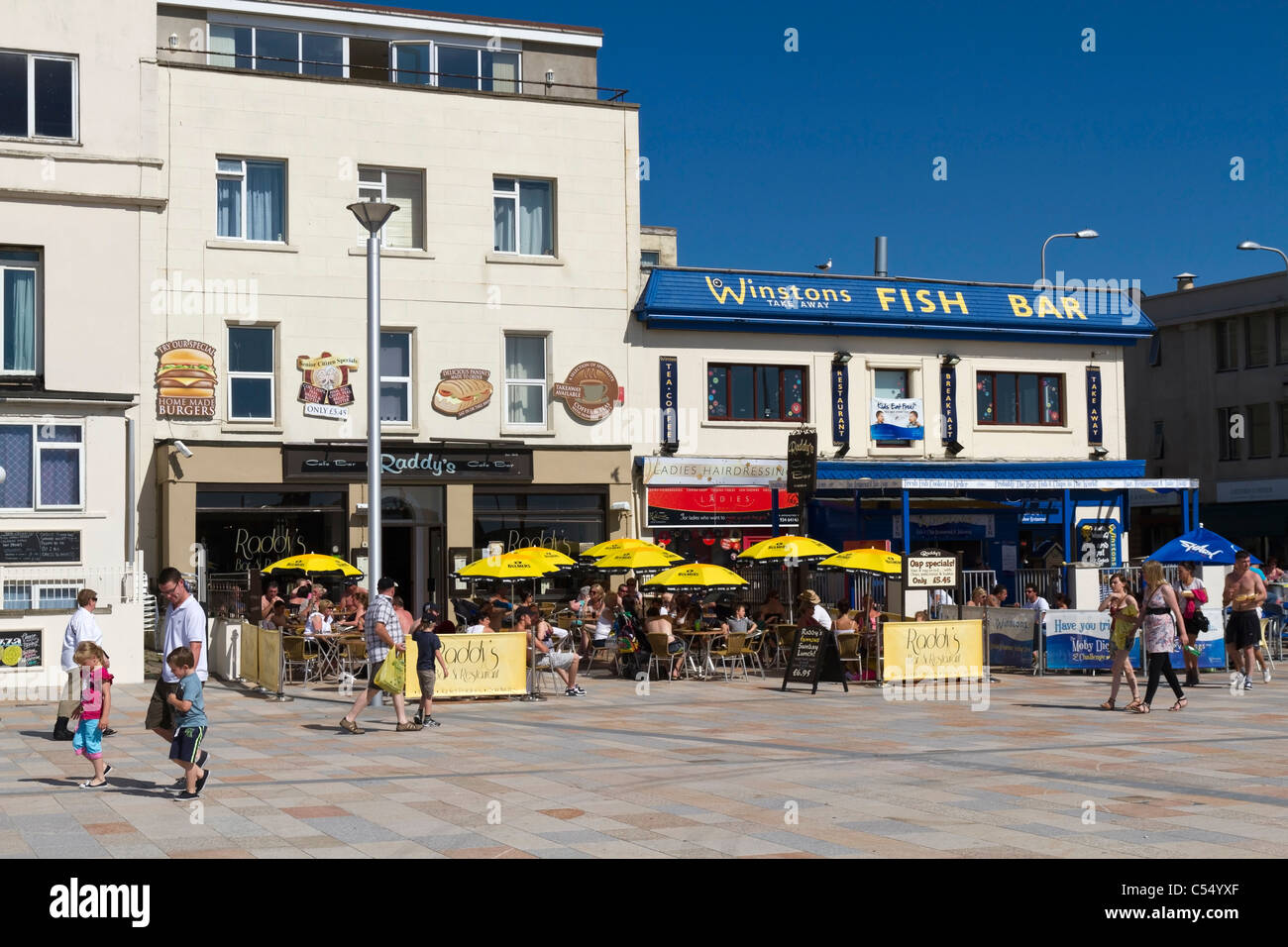 Bar und Cafés an der Strandpromenade von Weston-Super-Mare Stockfoto