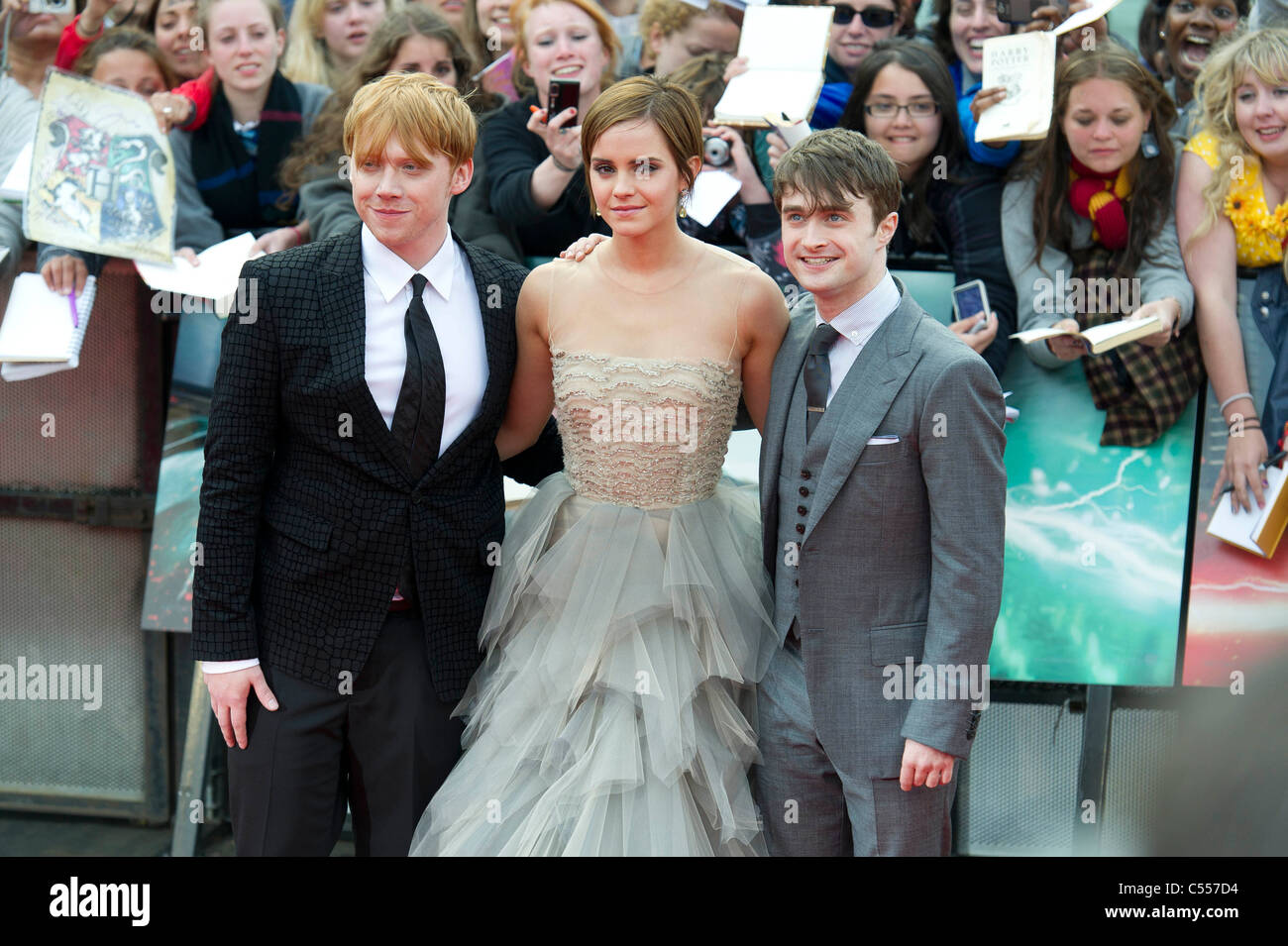 Rupert Grint, Emma Watson und Daniel Radcliffe "Harry Potter und die Heiligtümer des Todes: Teil 2: Weltpremiere - Ankünfte Stockfoto