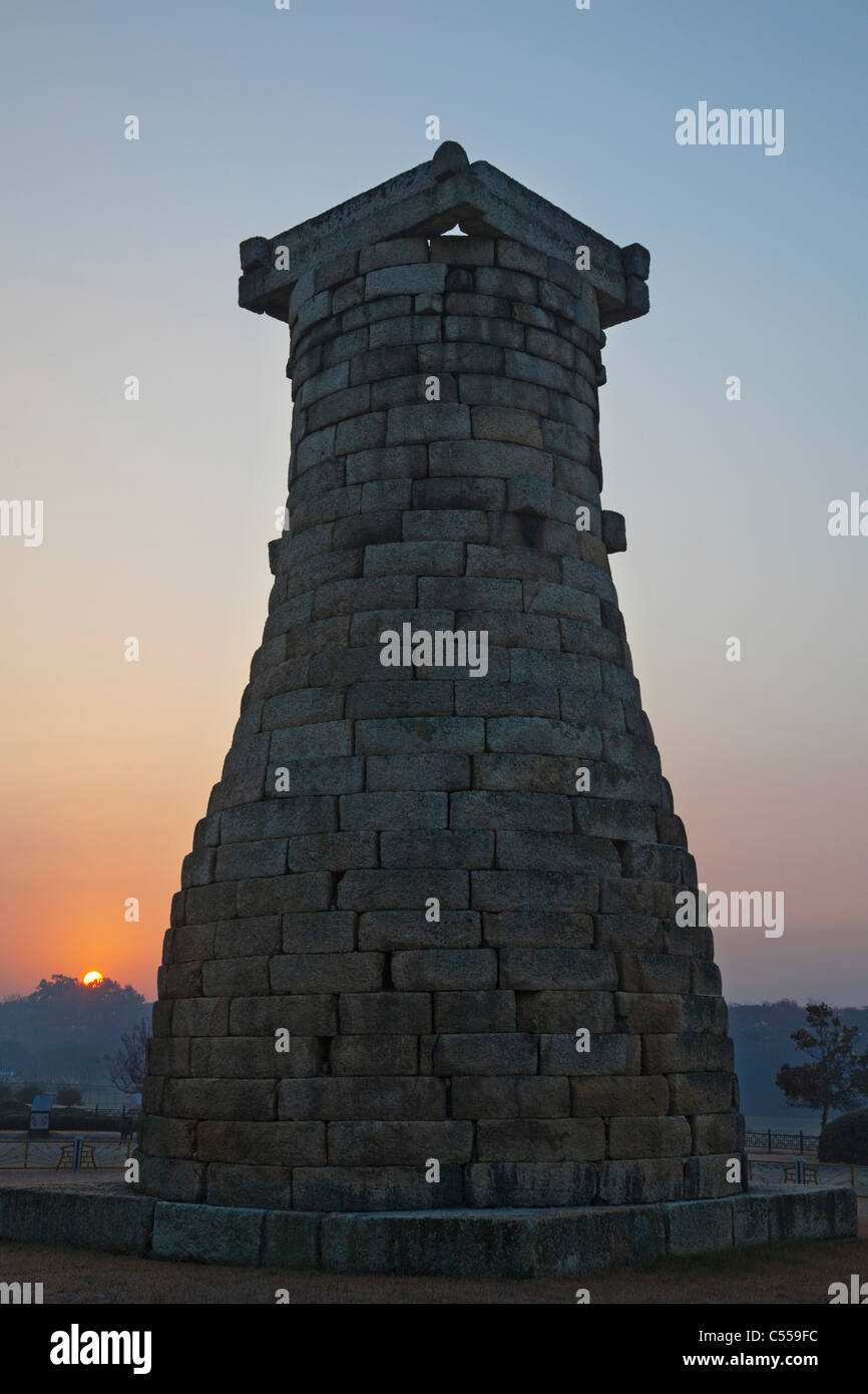 Sternwarte in der Morgendämmerung, Cheomseongdae Sternwarte, Gyeongju, Südkorea Stockfoto