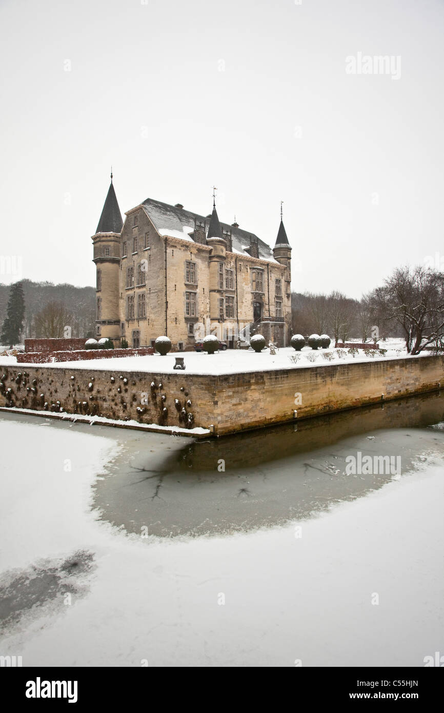 Niederlande, Valkenburg, Immobilien und Schloss Schaloen genannt. Winter, Schnee Stockfoto