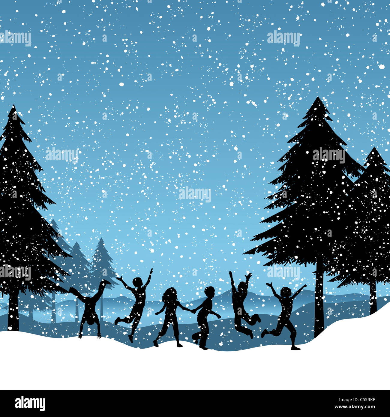 Silhouetten von Kindern beim Spielen im Schnee Stockfoto