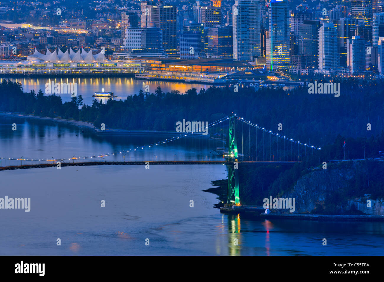 Brücke über das Meer, Lions Gate Bridge, Burrard Inlet, Stanley Park, Vancouver, Britisch-Kolumbien, Kanada Stockfoto