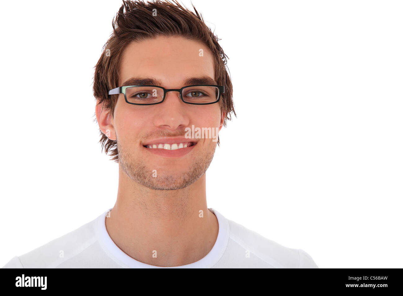 Attraktiver junger Mann mit Brille. Alle auf weißem Hintergrund. Stockfoto