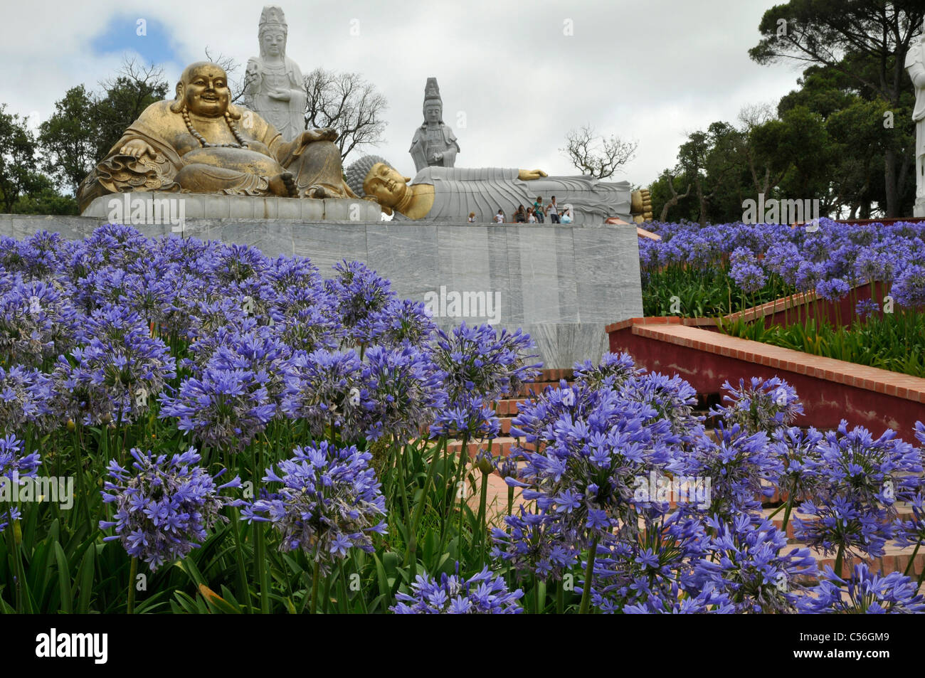 Die große goldene Buddha. Buddha Garten Eden oder Garten des Friedens