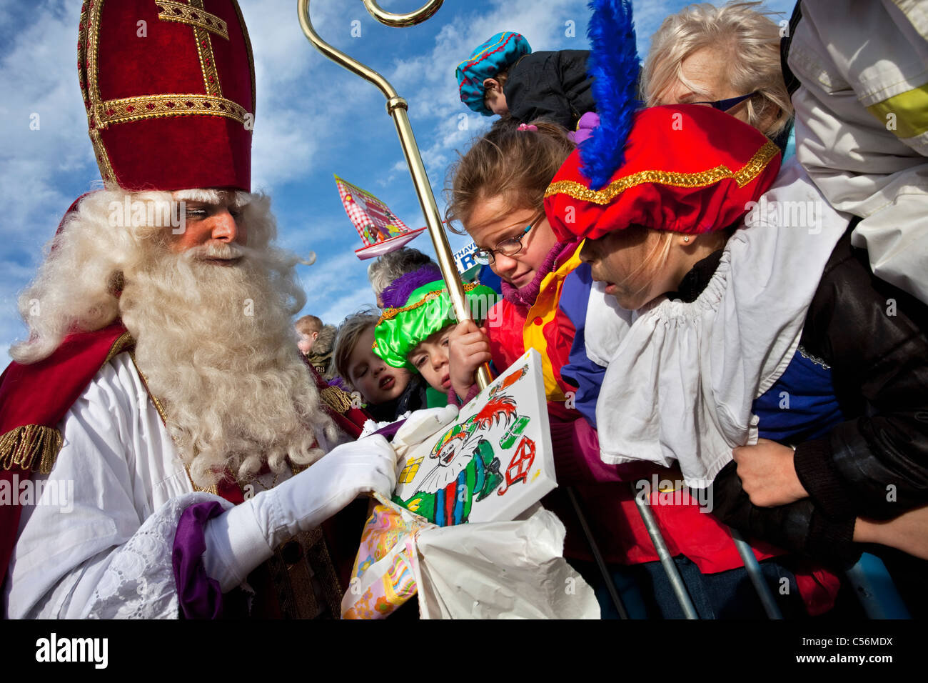 Den Niederlanden, Loosdrecht, Festival des Sinterklaas oder Sint Nicolaas, jährlich am Vorabend der Nikolaus am 5. Dezember gefeiert. Stockfoto