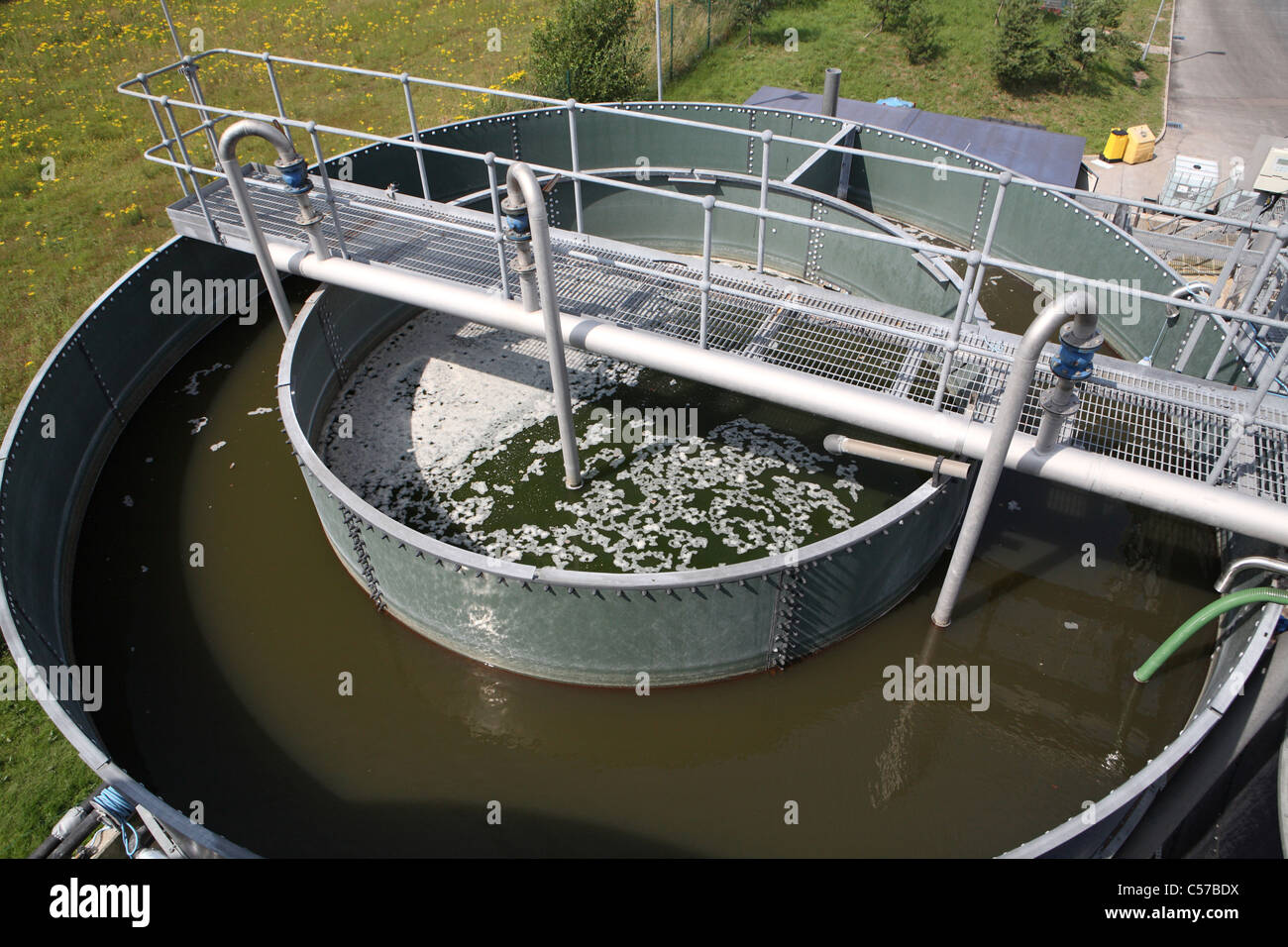 Abwasser-Tank mit separator Stockfoto