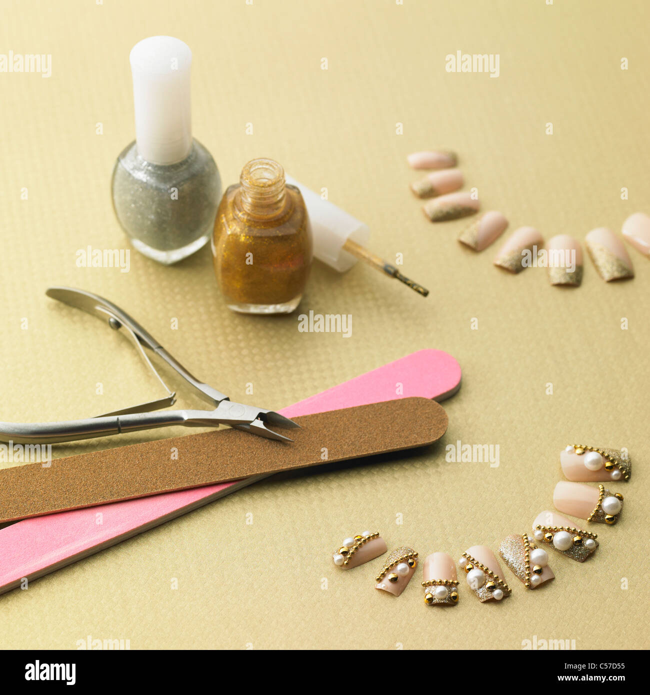 Nagel-Pflege-Tools und Nagel Farbe Stockfoto