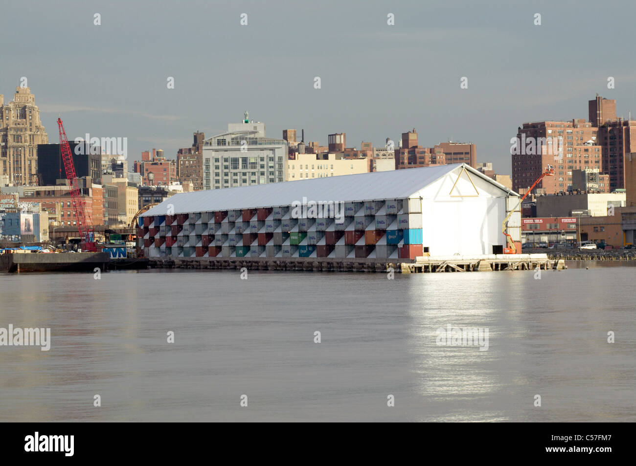 Das nomadische Museum, Pier 54, New York City. Stockfoto