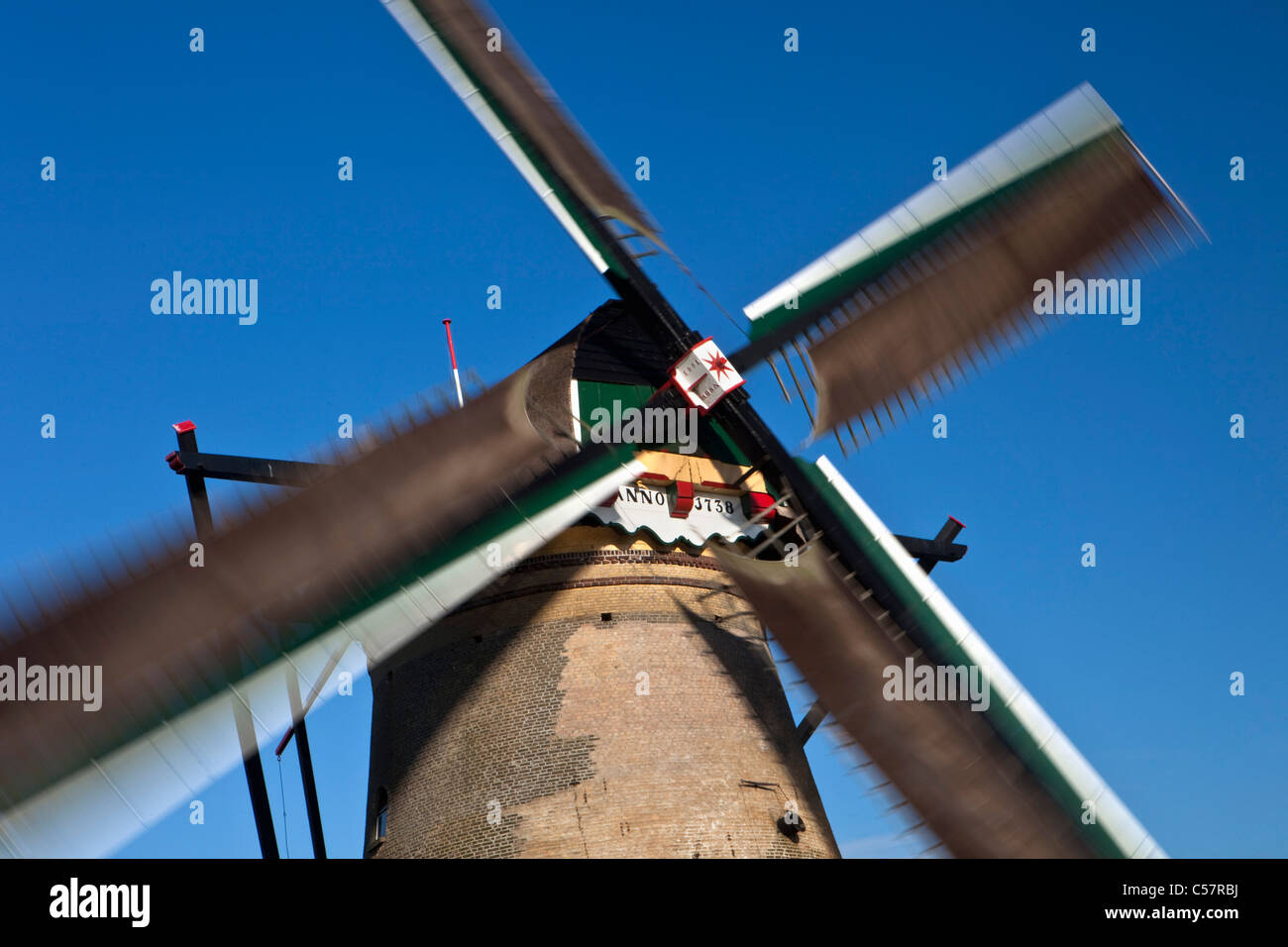 Die Niederlande, Kinderdijk, Windmühle, UNESCO-Weltkulturerbe. Stockfoto