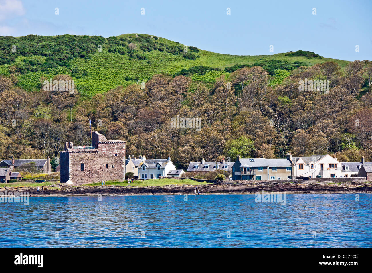 Portencross Burg auf den Firth of Clyde in der Nähe von West Kilbride in Ayrshire, Schottland Stockfoto