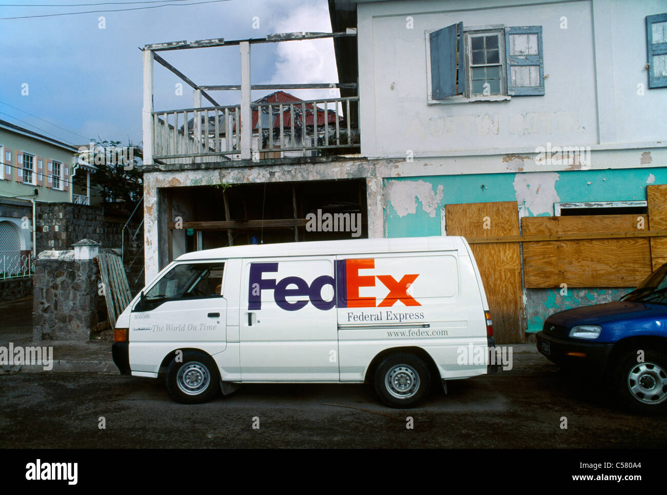 Nevis St. Kitts Charlestown Fed Ex Van Stockfoto