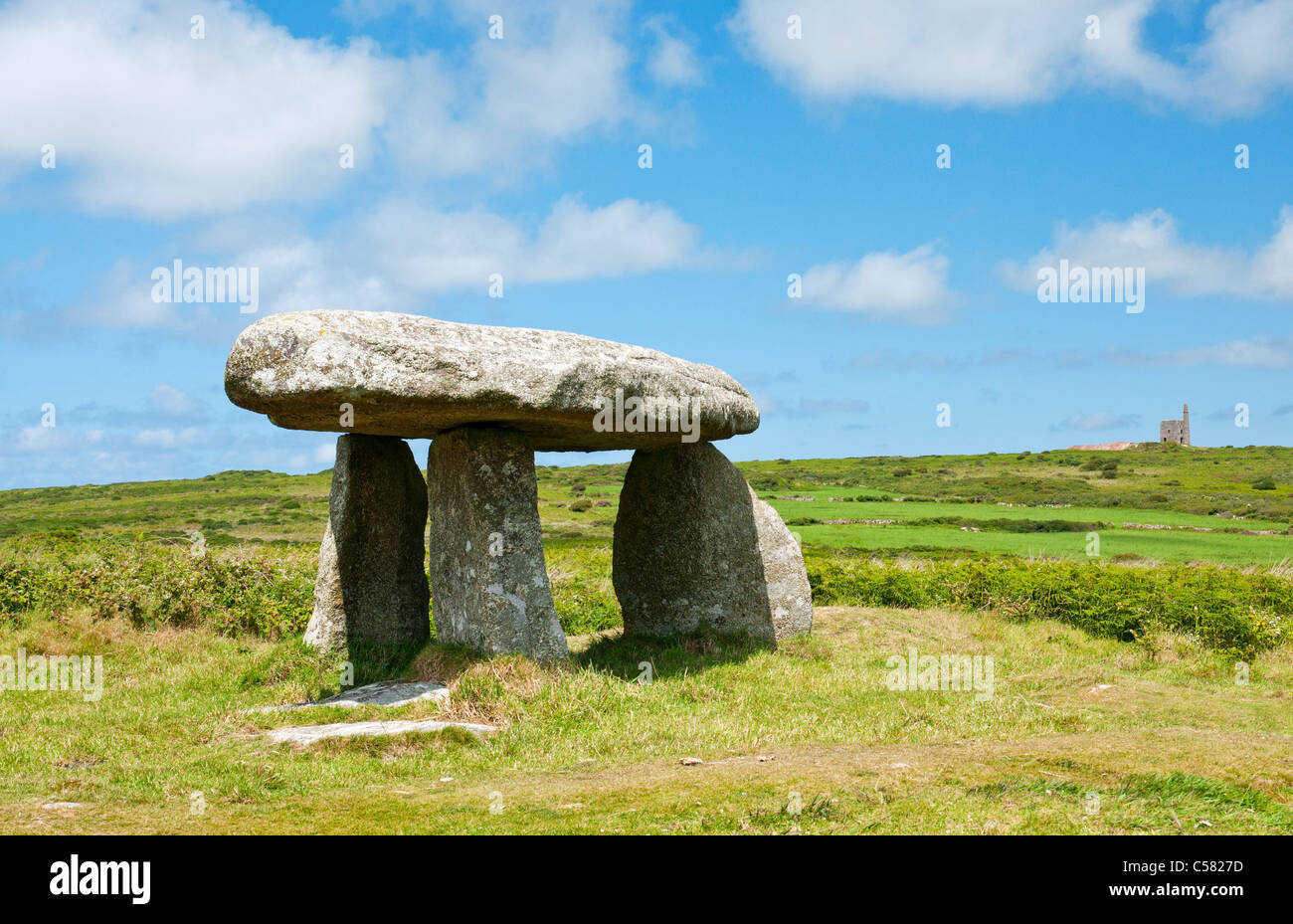 Lanyon Quoit, massive neolithischen gekammerten Grab in der Nähe von Madron in West Penwith, Cornwall, UK Stockfoto