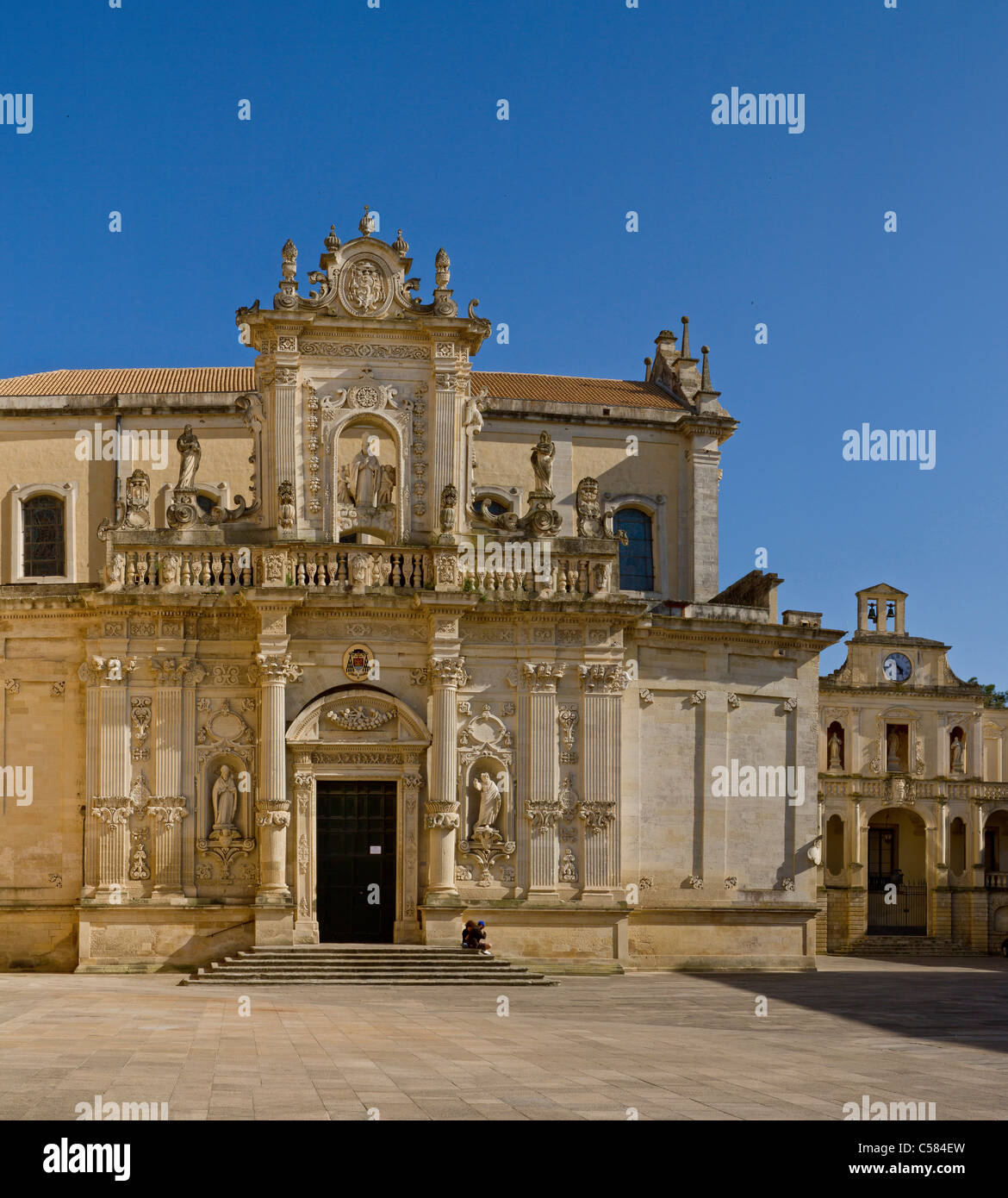 Italien, Europa, Piazza Duomo, Lecce, Apulien, Kirche, Kloster, Frühling, Stockfoto