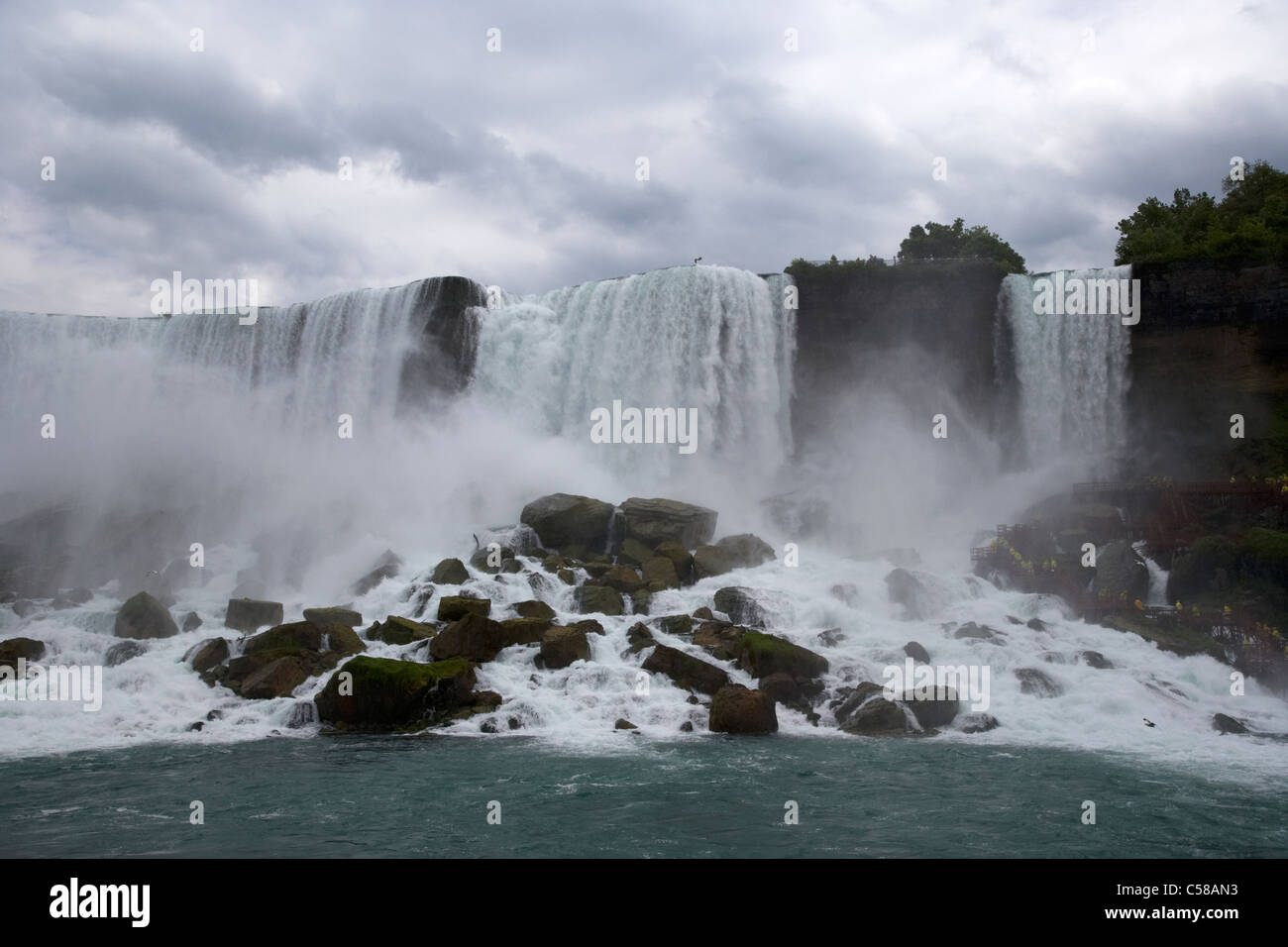 amerikanischen und Braut Schleier fällt mit Luna Island und Talus Niagara Falls New York Staat Usa hinterlegt Stockfoto