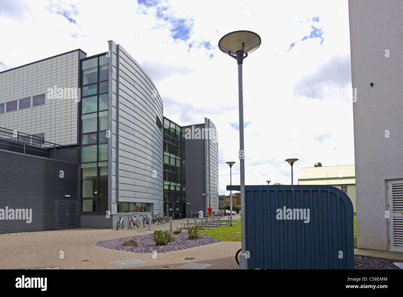 Stahlbau, entworfen von David Morley Associates enthält spezielle Einrichtungen für Sportunterricht. An der Loughborough University Stockfoto