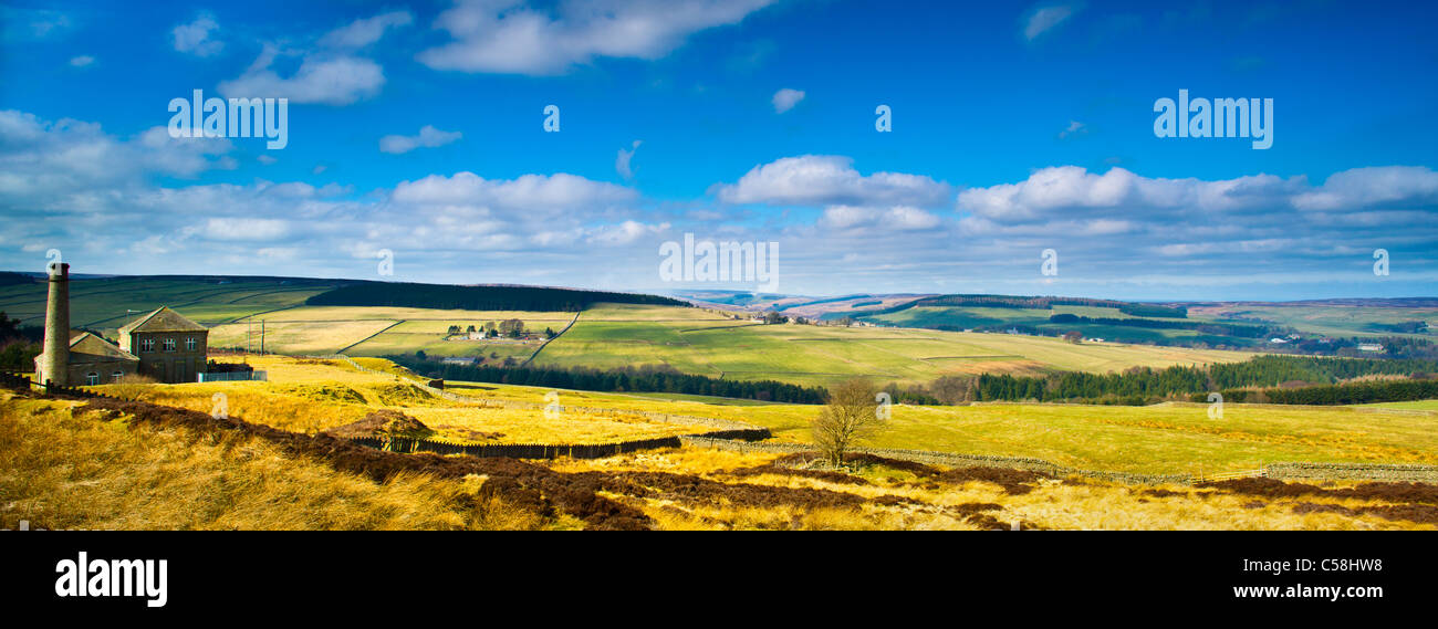 England, Grafschaft Durham, North Pennines. Panoramablick über den Derwent Valley in den North Pennines Stockfoto