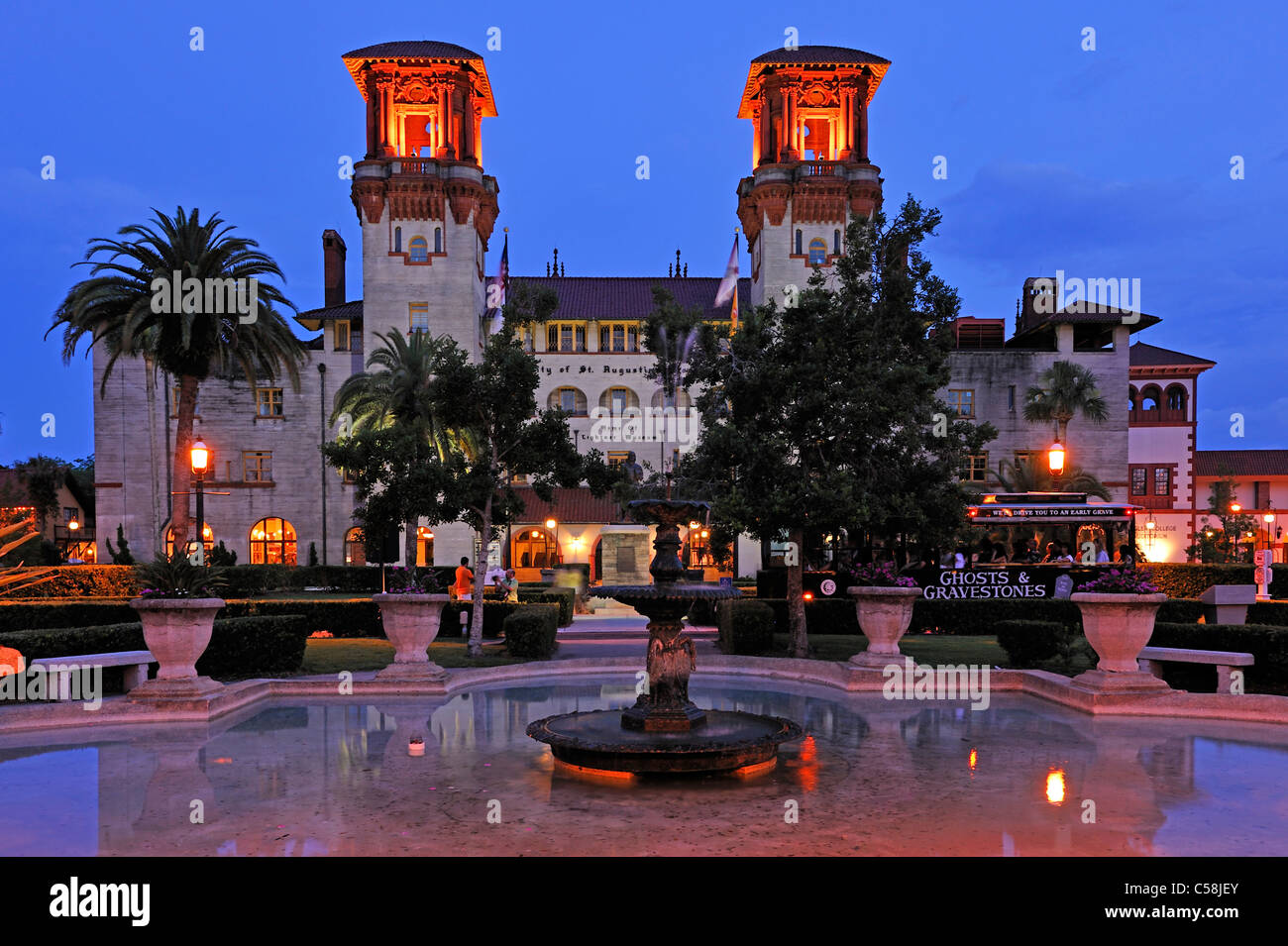 Lightner Museum, Brunnen, Dämmerung, alten Alcazar Hotel, Rathaus, St. Augustine, Florida, USA, USA, Amerika, Stockfoto