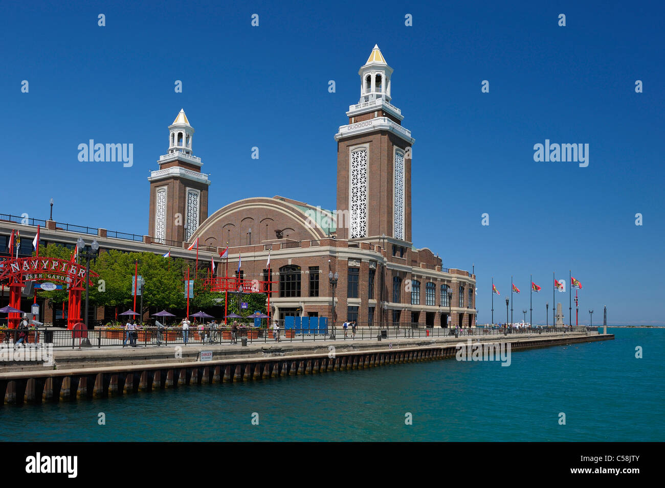 Navy Pier, Chicago, Illinois, USA, USA, Amerika, Wasser, Türme Stockfoto