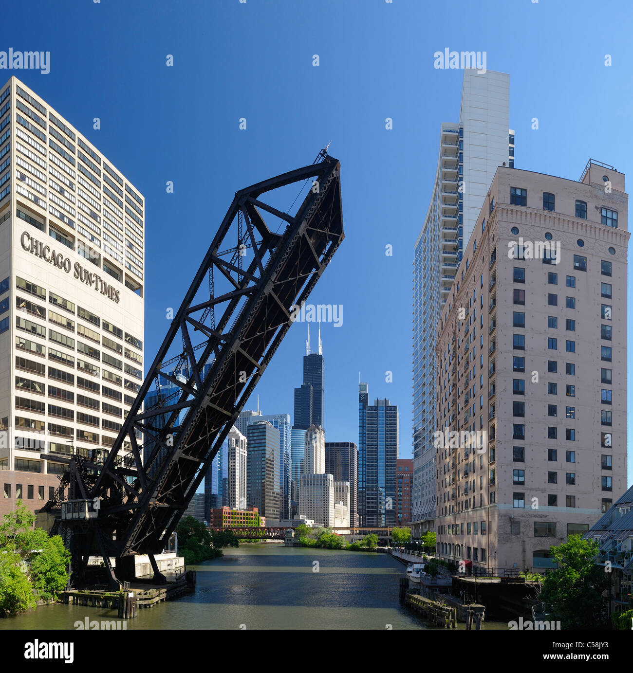 Alte, Zugbrücke, Chicago River, Innenstadt, Chicago, Illinois, USA, USA, Amerika, Stadt, Skyline, Gebäude, Fluss Stockfoto