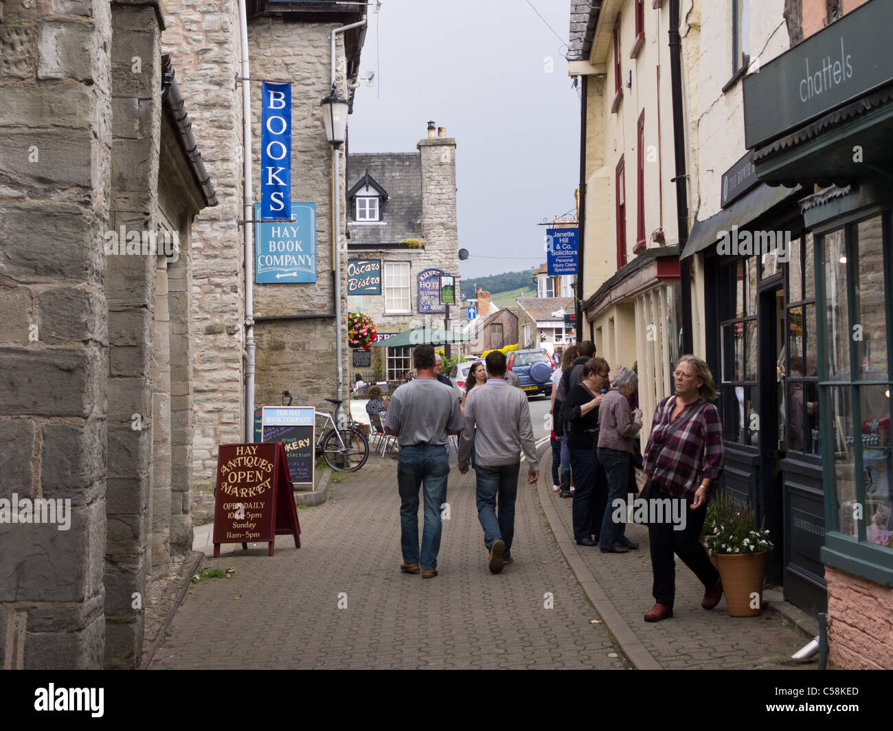 Hay-on-Wye an der Grenze zu Wales ist berühmt für seine Buchhandlungen und das Literaturfestival Stockfoto