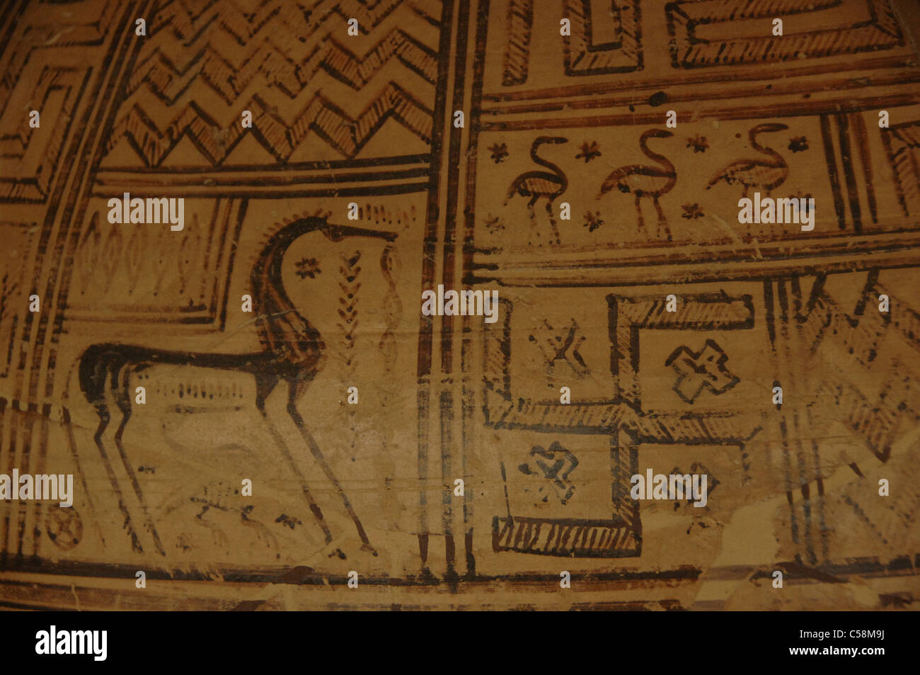 Stativ-Vase. Detail. Frühe geometrische Zeit (900-850 v. Chr.). Archäologisches Museum von Argos. Griechenland. Stockfoto
