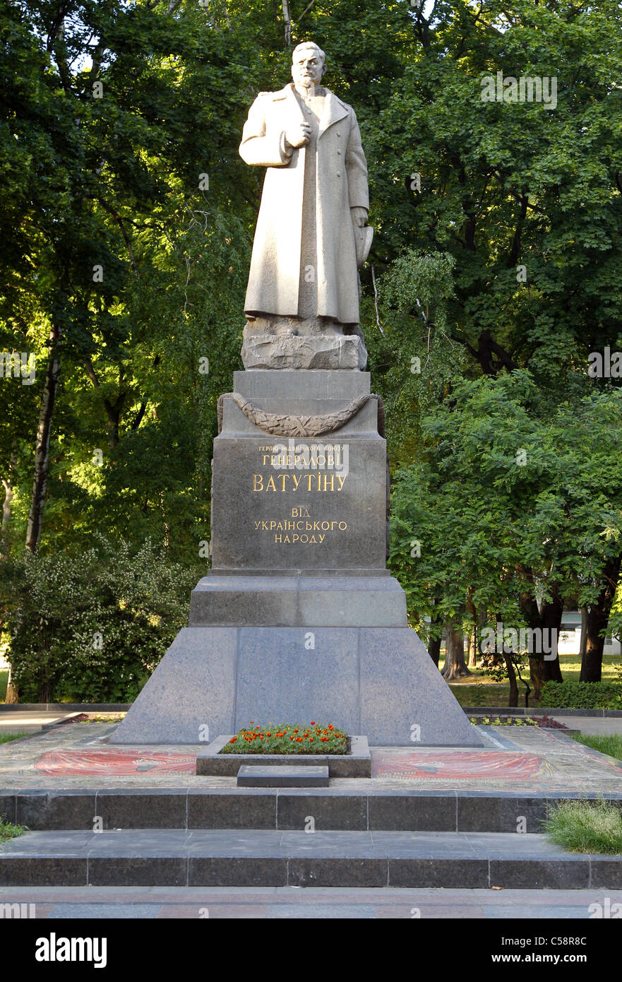Nikolai fyodorovich vatutin Fotos und Bildmaterial in hoher Auflösung