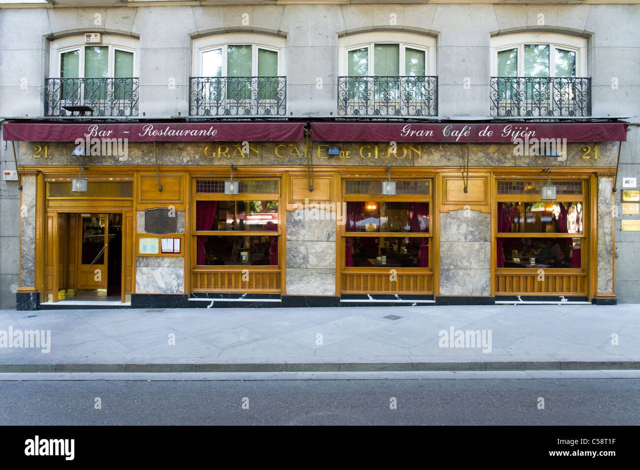 Der Gran Cafe de Gijon am Paseo de Recoletos, Madrid, Spanien Stockfoto